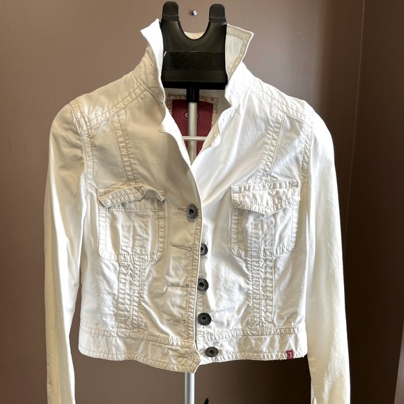 Esprit cropped jacket - Picture 2 of 11